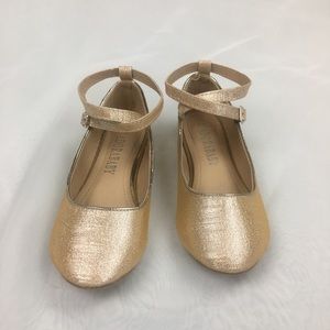 Cute gold flats